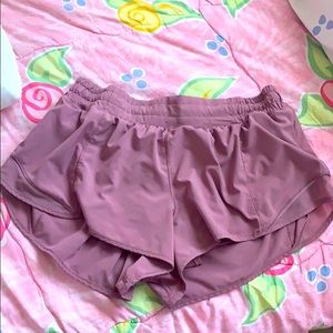 Rare color lulu hotty hot shorts